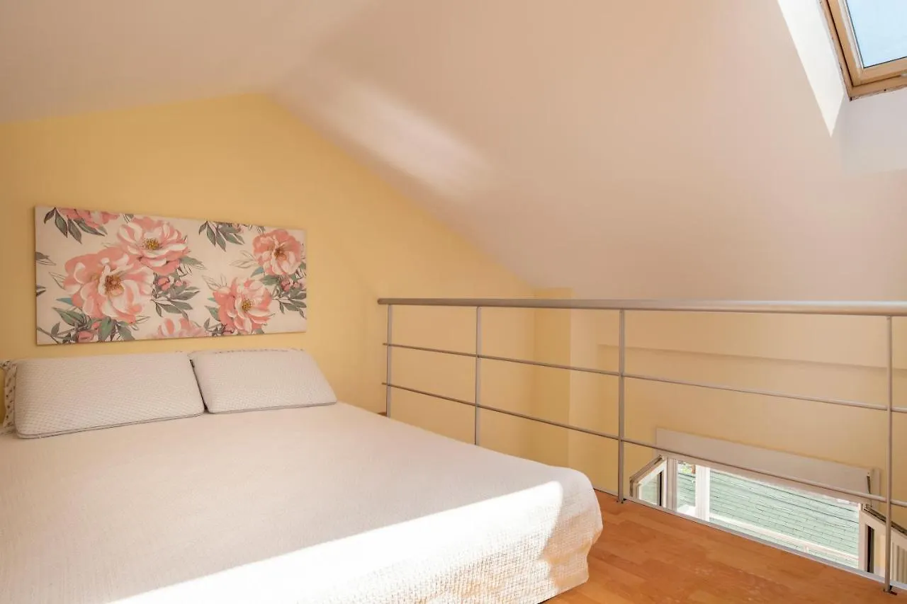 Lägenhet Maisonette Anna Neos Marmaras